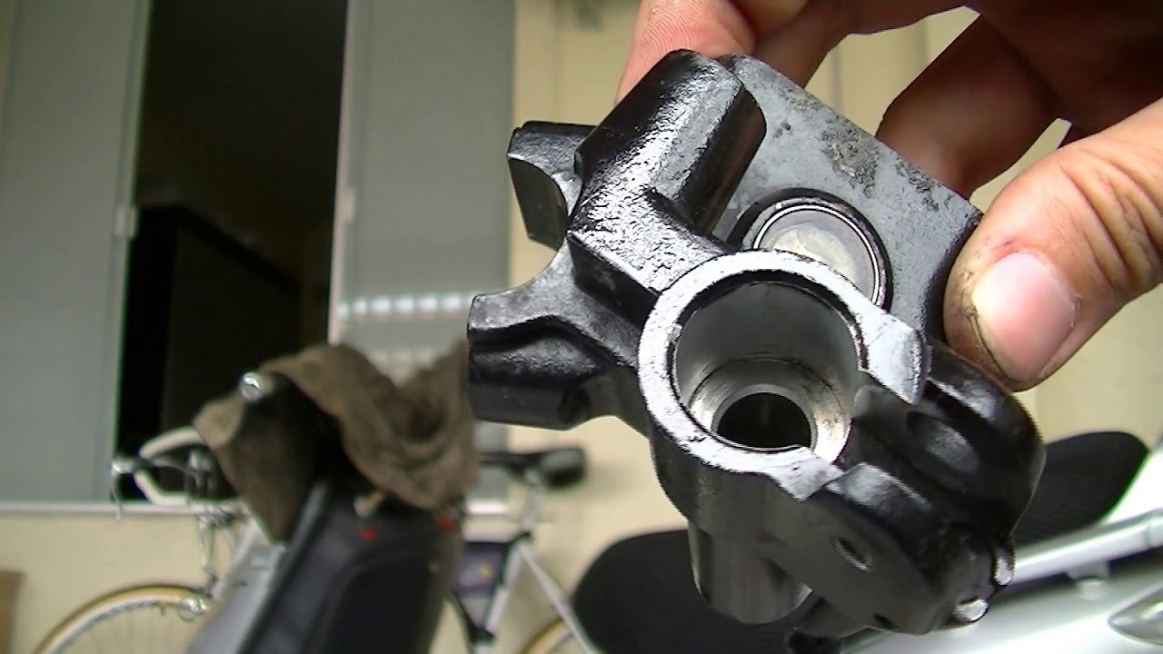 Burgman AN125 - Troca da pinça e reparo do freio