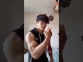 ハリウッド出演を求められた僕の衝撃的な身体はこちら