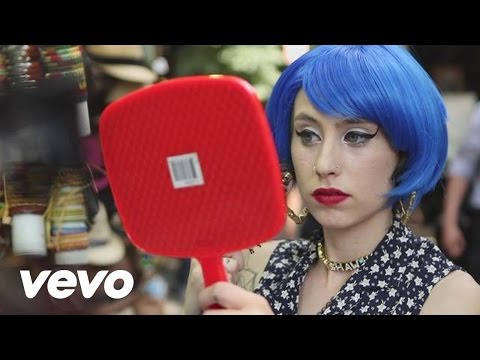 Kreayshawn - On "Gucci Gucci"