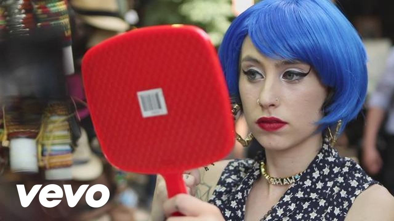 Gucci Gucci by Kreayshawn. I'm just gonna leave this here.I have