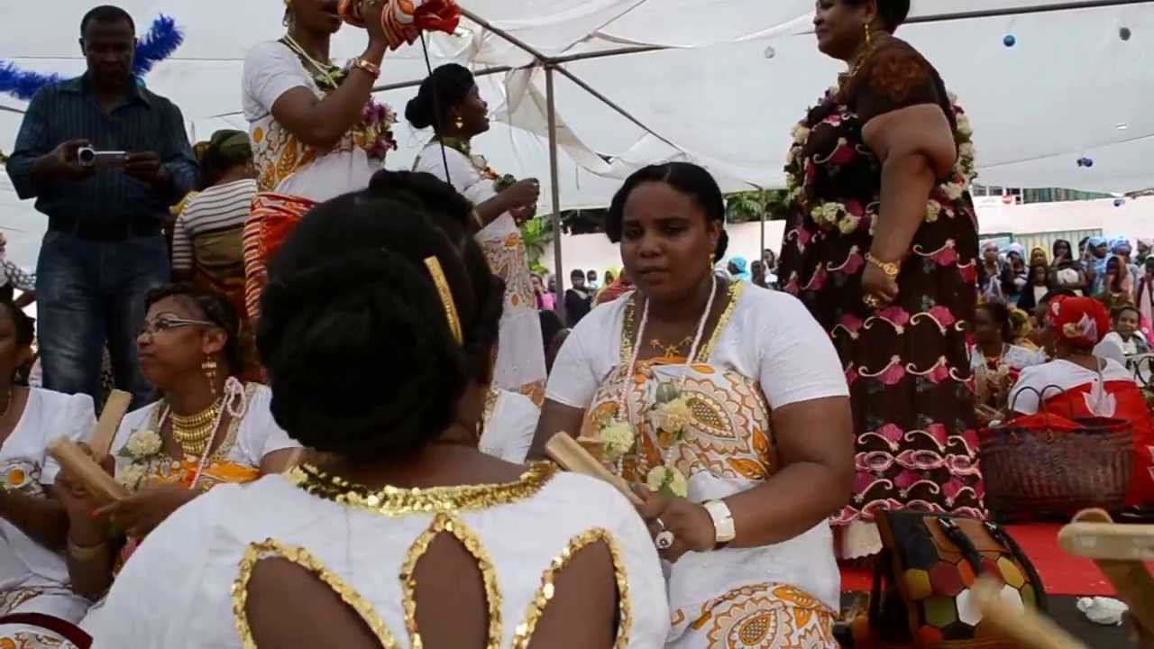 fleur dylang tsingoni