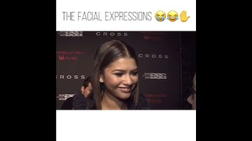 Zendaya’s face is glitching😱