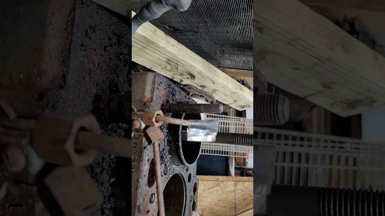 How to remove sleeves from a diesel engine (easily and quickly)