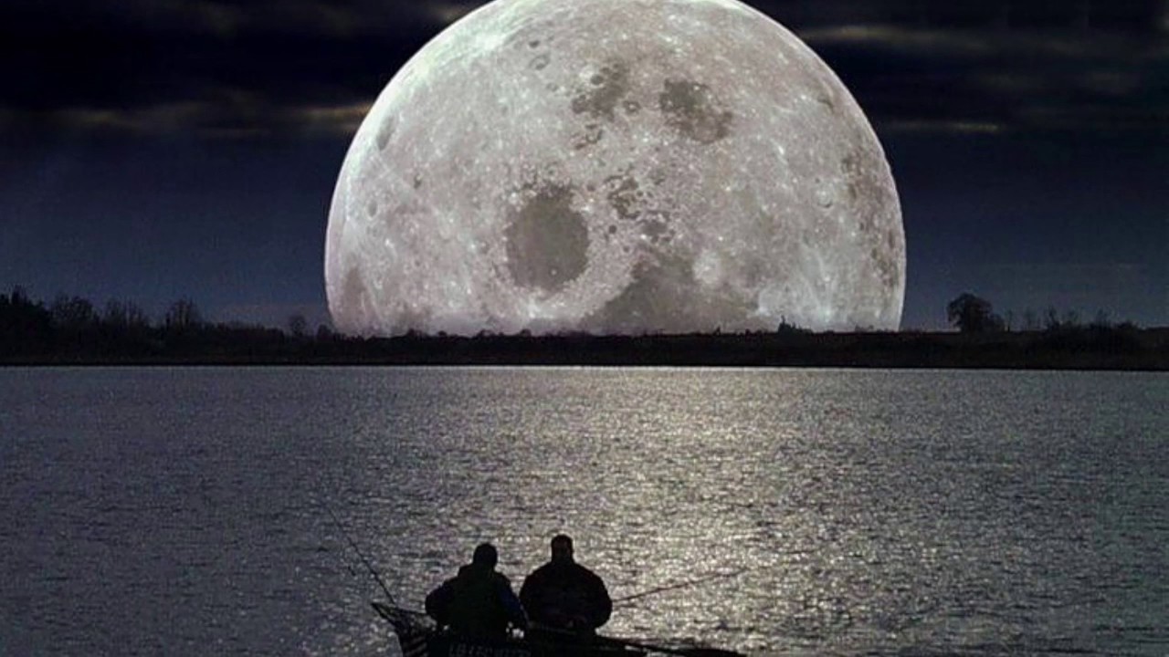 Луна. Полнолуние. Лунный пейзаж. Луна в приближении.