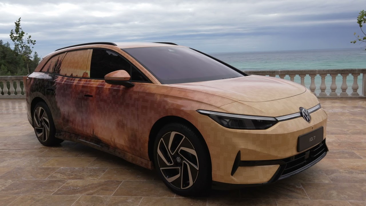 Video till Första provkörningen av Volvo EX30