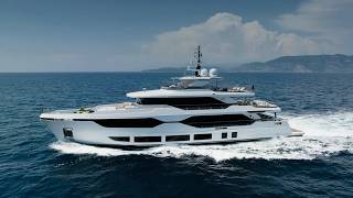 Visite du nouveau Majesty 120 : $16 950 000 !