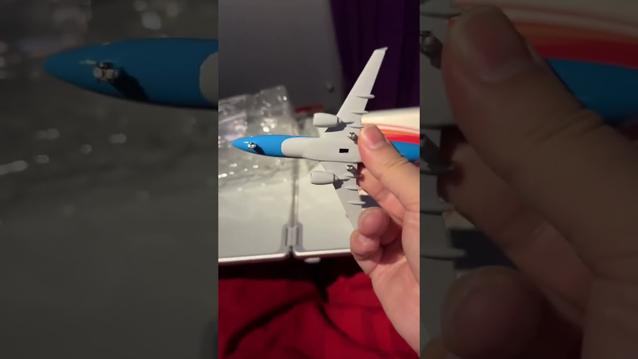 孙卓越飞行vlog之给空姐情绪价值 这是迄今为止搭乘昆明航空遇到的最佳服务乘务组，优秀的乘务员必须情绪价值给拉满。 