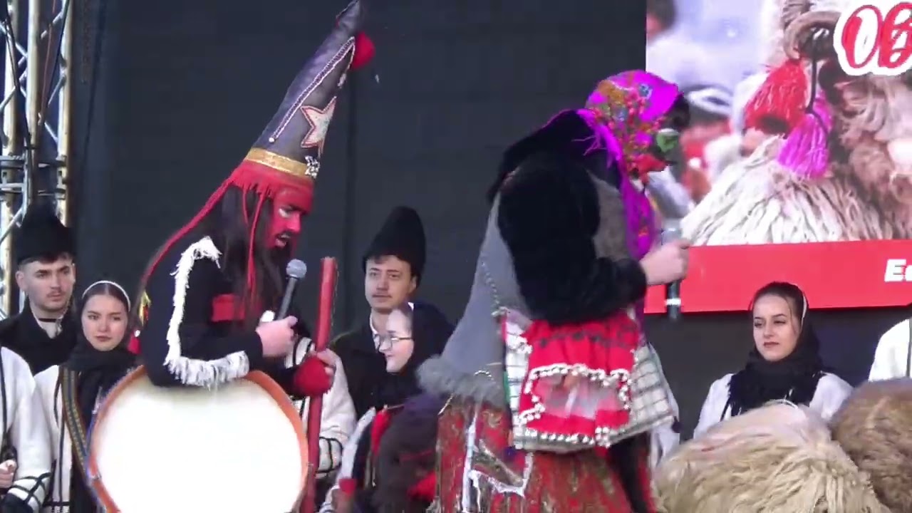 URȘII de la VORONA - Tradiții românești de Anul Nou (Târgu Neamț, Județul Neamț, România)