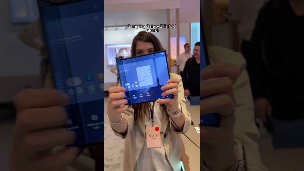 Üçe katlanan telefon mu? 