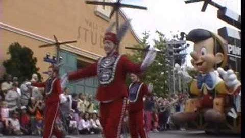 Walt Disney Studios Disney Cinema Parade