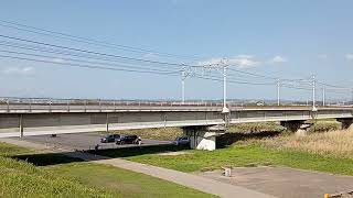 JR東海道本線（下り）普通岐阜行311系 4両編成と駐車場でバイクドリフト！