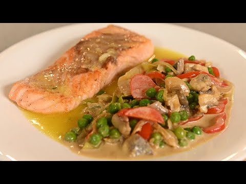 Овощи с азиатским акцентом. Жареный лосось. Оладьи из овсяных хлопьев