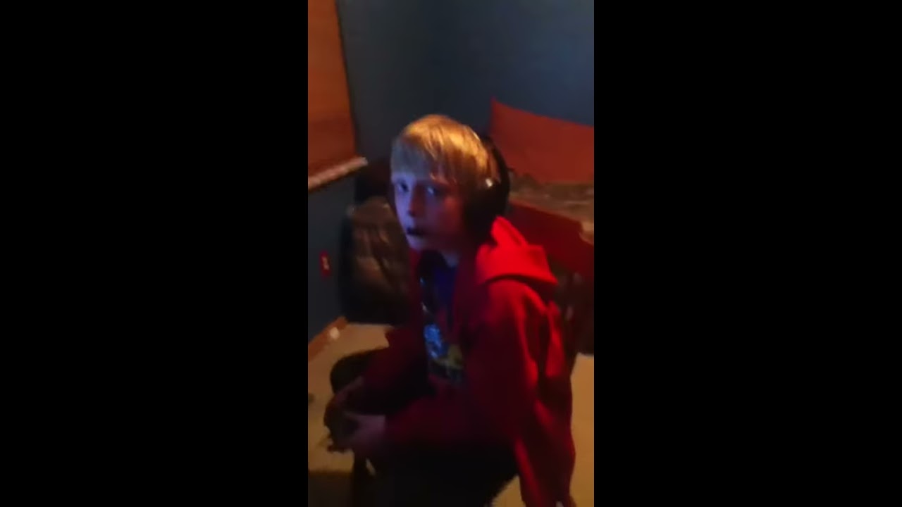 My Friend Acting Weird On Ps3 YouTube My Friend Acting Weird On Ps3 YouTube