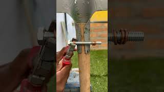 The simple fix that locks your tool in place #ViralUSA #ToolTips #DIYFix