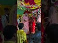 बारिश में जयमाला