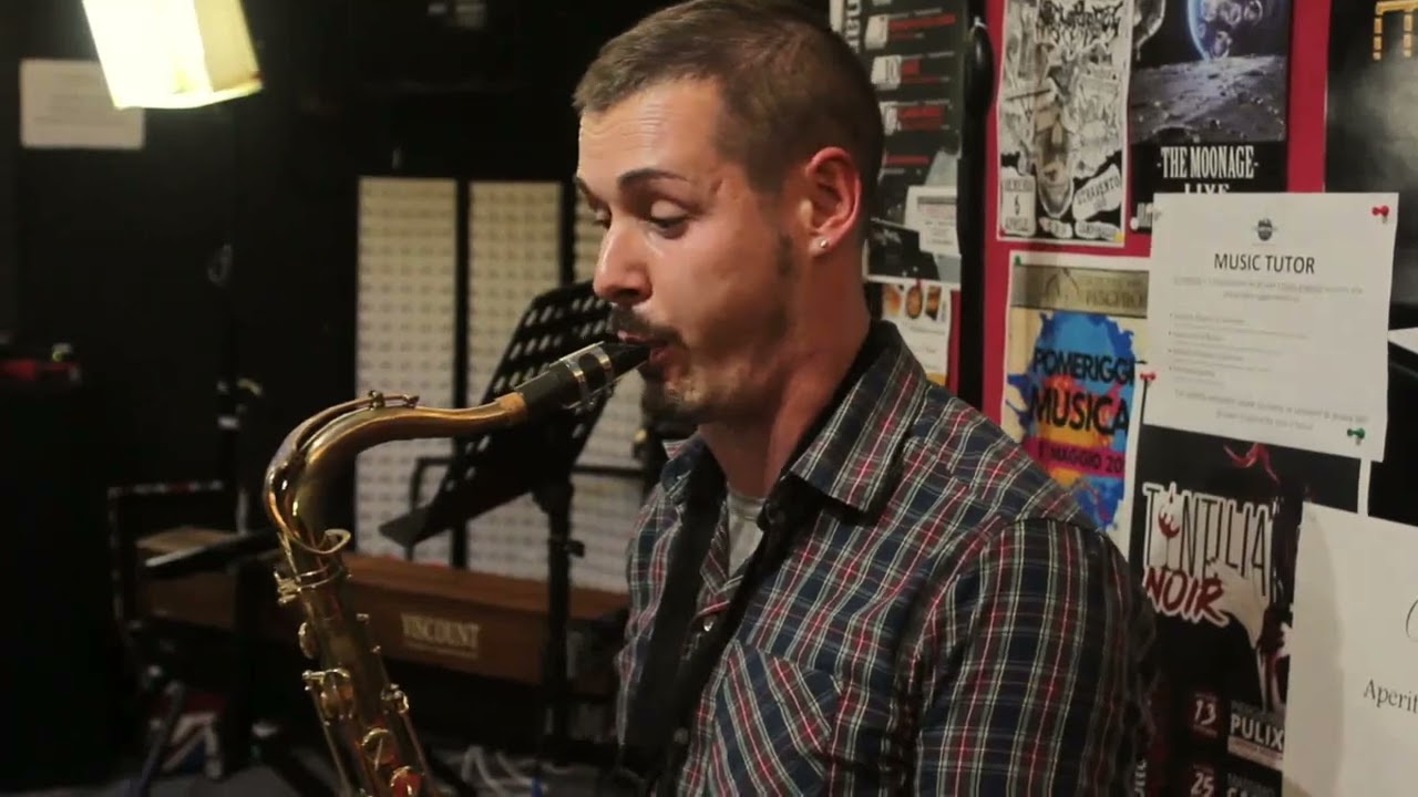 How High the Moon (videoclip, 2018)