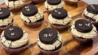 Halloween oreo spider cupcakes