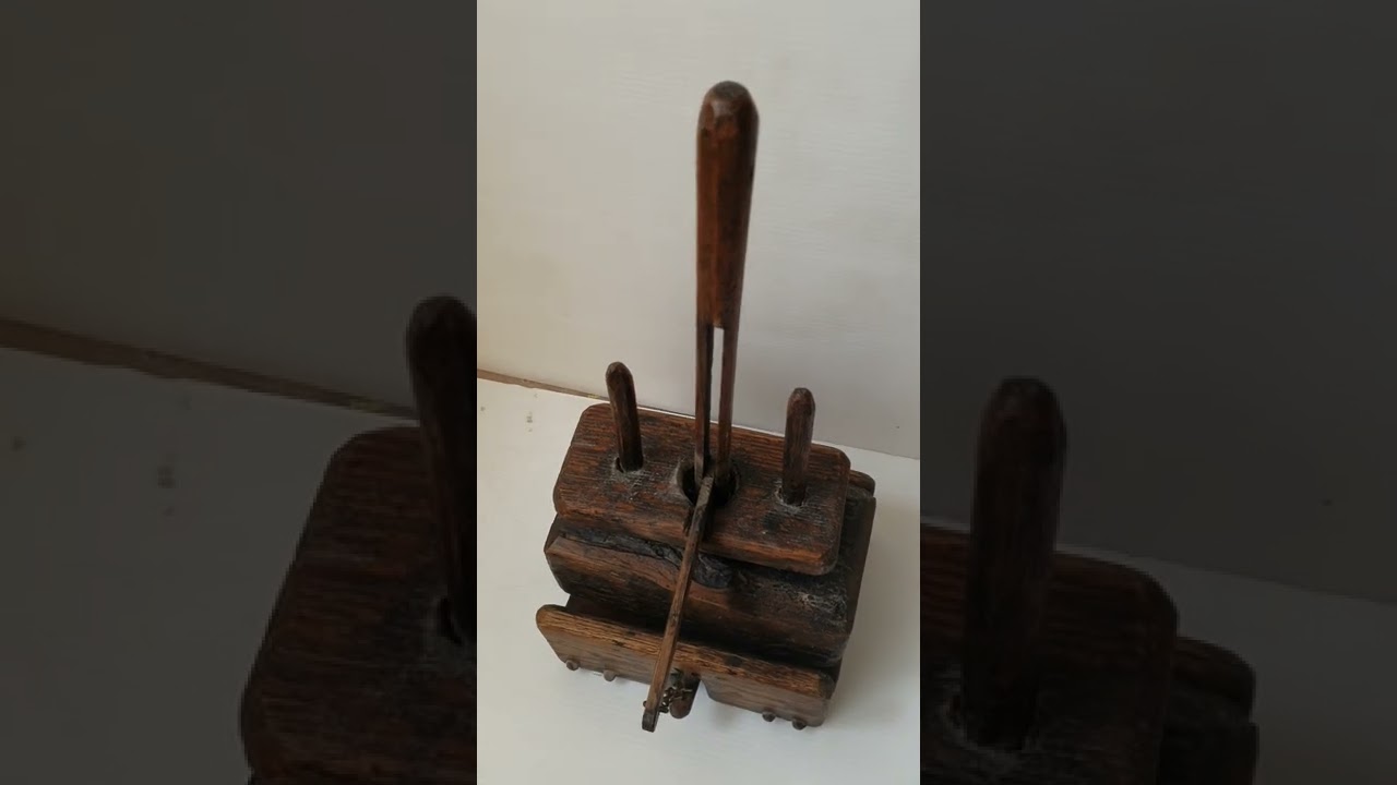 antique dead fall trap approx 200 years old in working order