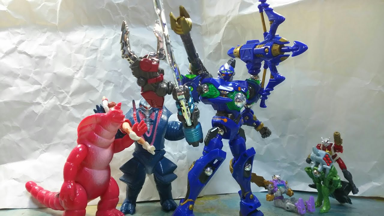 ミクロマン マグネパワーズ ロボットマンクロスで遊ぶぜ グリッドマンの怪獣も登場 Youtube