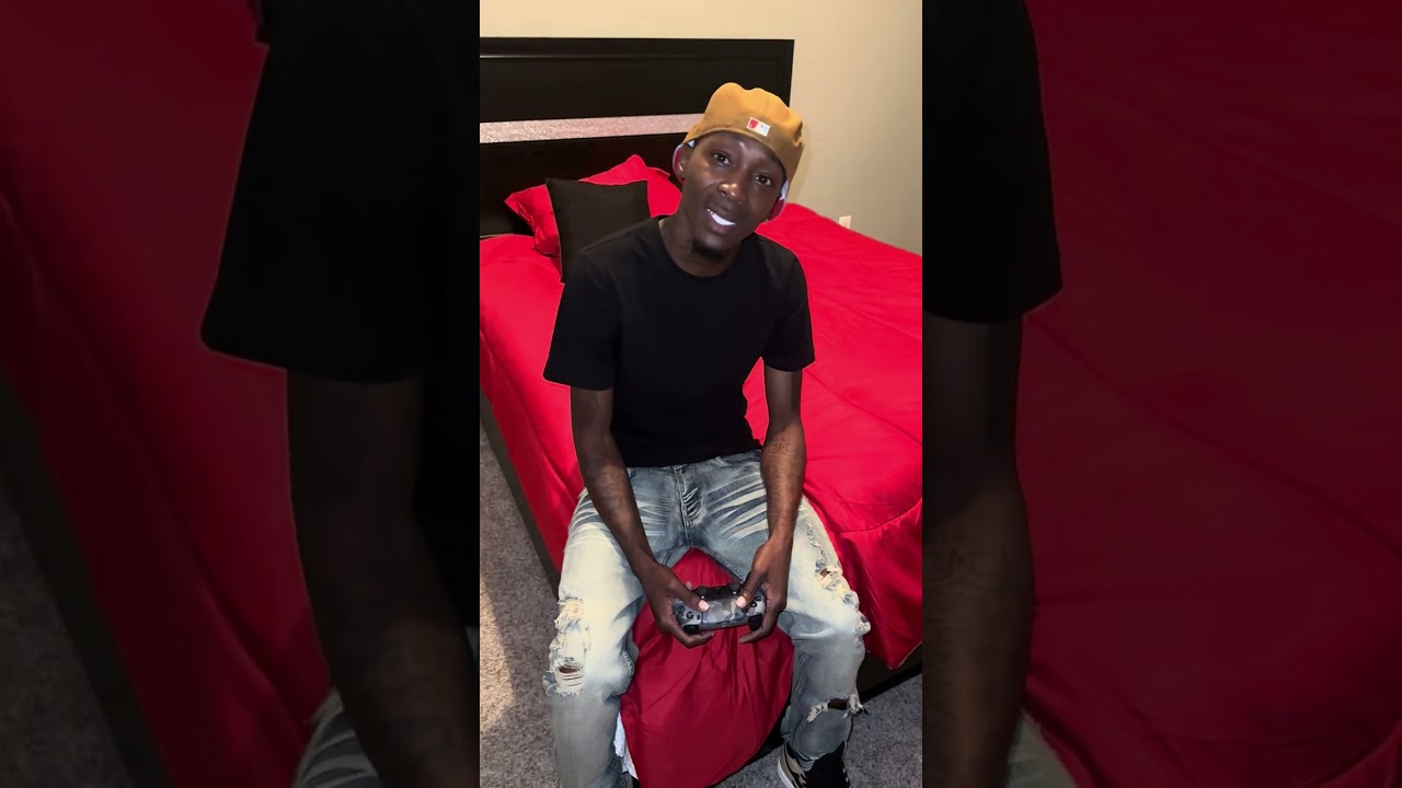 When Your Cougar Girlfriend Try To Make Up To You