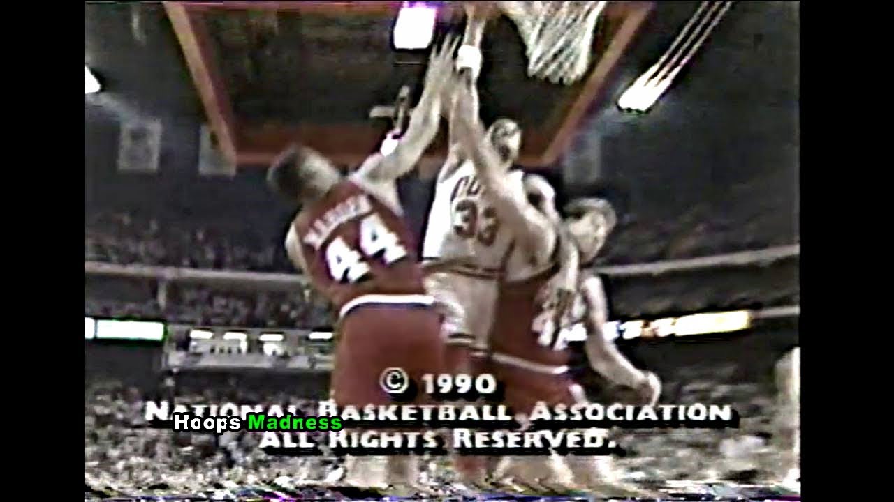 Scottie Pippen Dunks on 2 Big Guys Mike Gminski & Rick Mahorn!