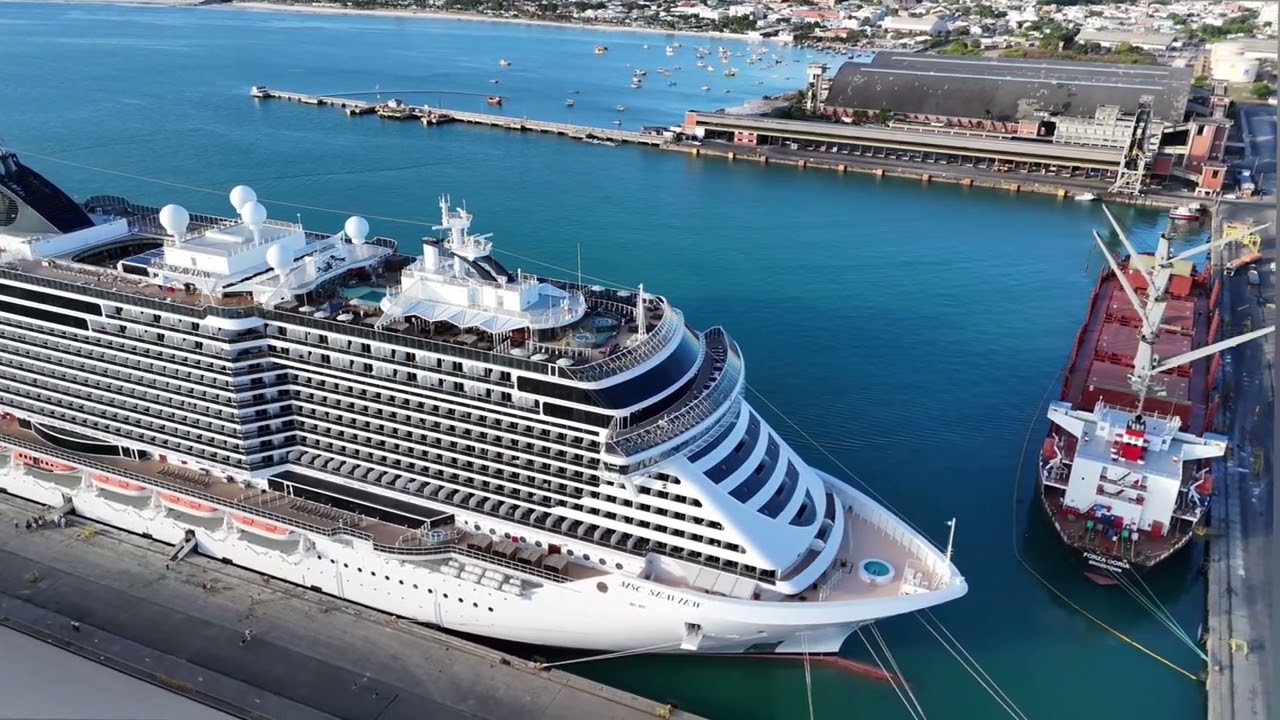 Navio MSC em Maceió ​