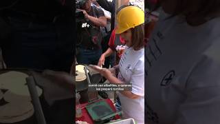 Xóchitl Gálvez prepara tortillas a albañiles - Las Mangas del Chaleco #Shorts