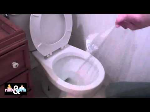 Video: Kaip greitai nuplauti rūdis tualete