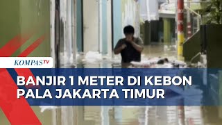 Banjir dengan Ketinggian 1 Meter Rendam Sejumlah Kawasan di Jakarta