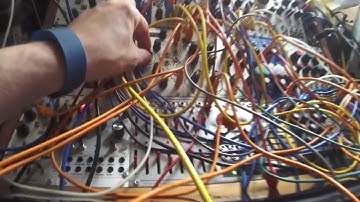 Mutable Instruments Plaits 18/30 : granular formant oscillator part II