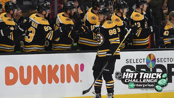 David Pastrnak erupts for four goals vs. Ducks