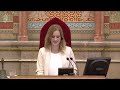 Magyar Péter napirend előtt szólal fel a parlament mai ülése előtt