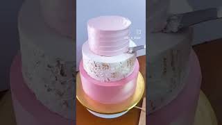 Three tier cake stacking 😉 3 kg butter scotch cake decoration.