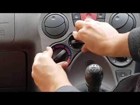 Rædsel sten pause how to change dashboard heating control bulb on a 2004 - 2012 Fiat Panda  169 MK3 - YouTube