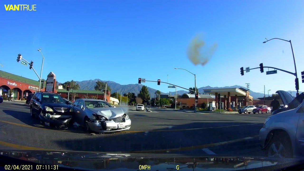 Dash Cam Compilation #138 April 2021 - YouTube