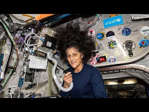 Suni Williams končí 27letou kariéru v NASA