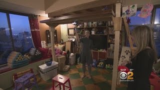 Family Of 6 S In 480 Square Foot Studio