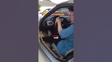 Wanted Women Tries to Escape Arrest