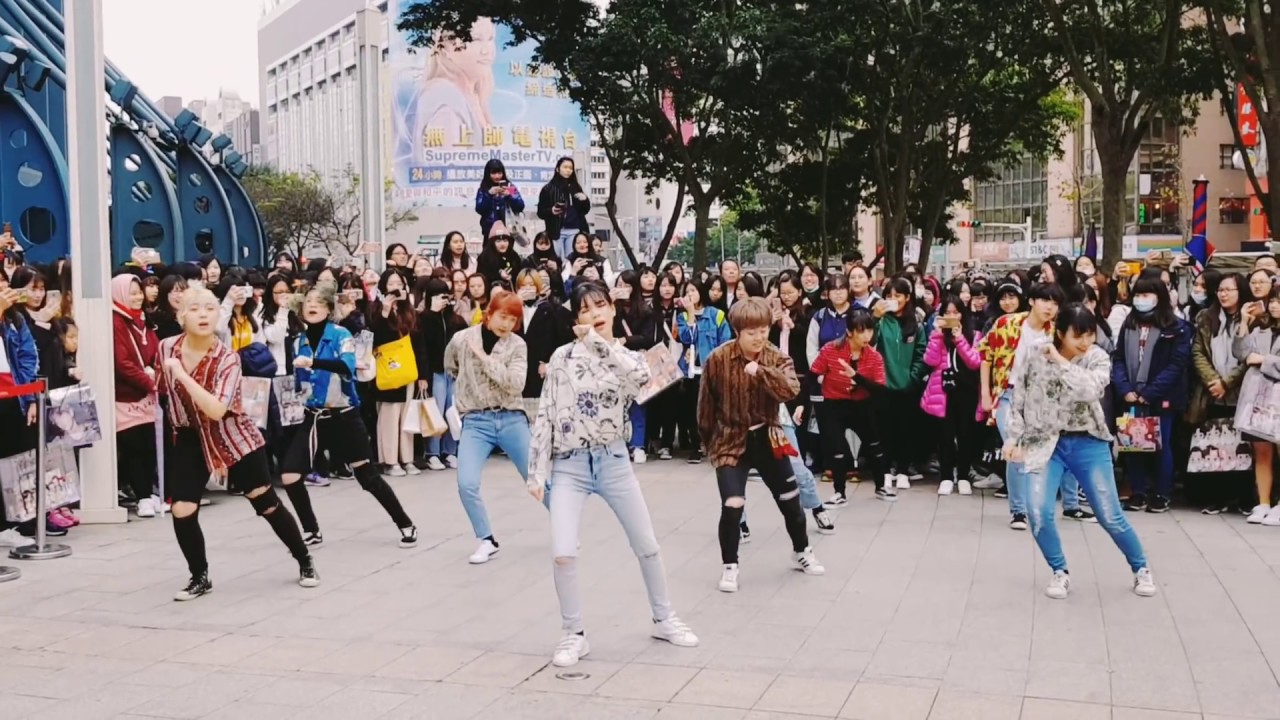 2018.02.11 Dazzling場外快閃 EXO 'The EℓyXiOn'