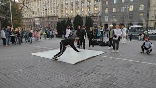 Street dancing in Kyiv Ukraine autumn 2022 - DLS team - Go_A - Веснянка