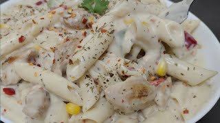 White Sauce Chicken Pasta Recipe | Creamy Cheesy White Sauce Pasta | क्रीमी वाइट सॉस पास्ता