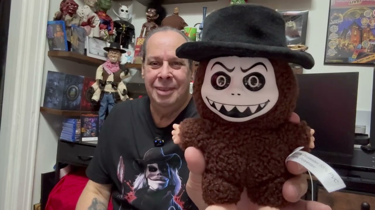 Unboxing The 2026 Puppet Master LABLADE backpack charm