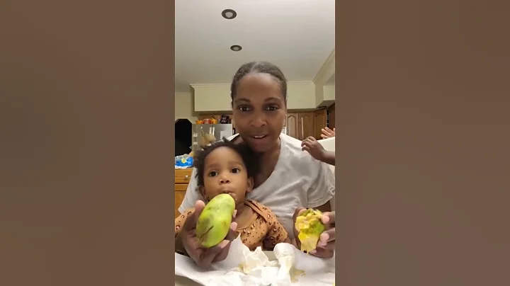 We went foraging for pawpaw!!!! #pawpaw #thetrottertribe