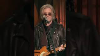 Daryl Hall & Dave Stewart - Missionary Man (Live From Daryls House)