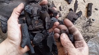 ASMR: how to make charcoal briquettes. charcoal sy black soft dirt bnane ka treka.#charcoal tutorial
