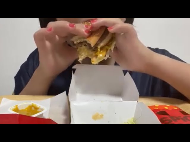 【ASMR】ビッグマックとスパイシーベーコンパイを食べる🍔🔥🥓🥧【eating sounds】