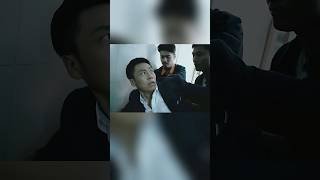 The Undercover Agent Tried to Escape After Being Exposed，But Police Caught Him on Camera!