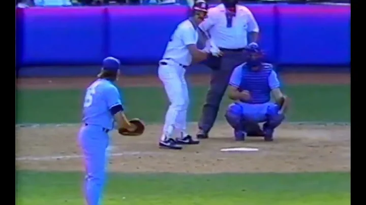 Bo Jackson breaks bat over his knee @ Yankee stadi...