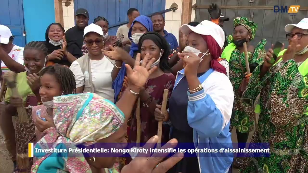 Le chef de quartier de Nongo Kiroty mobilise les citoyens pour une opération d’assainissement. 