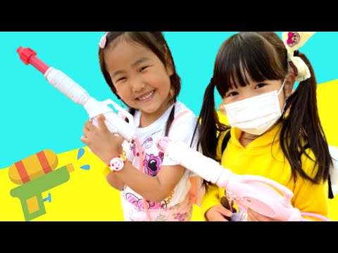 みずあそび】まりちゃんいずちゃんみなくんがさくらこちゃんとありさ